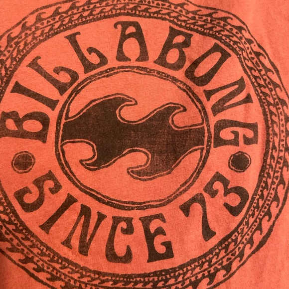 Billabong tshirt - Picture 2 of 7